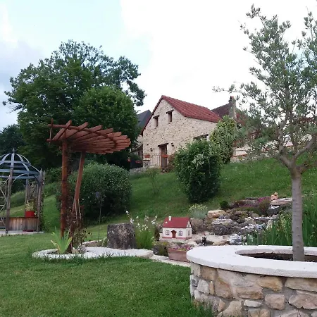 Hillside Park Dordogne Holiday home *