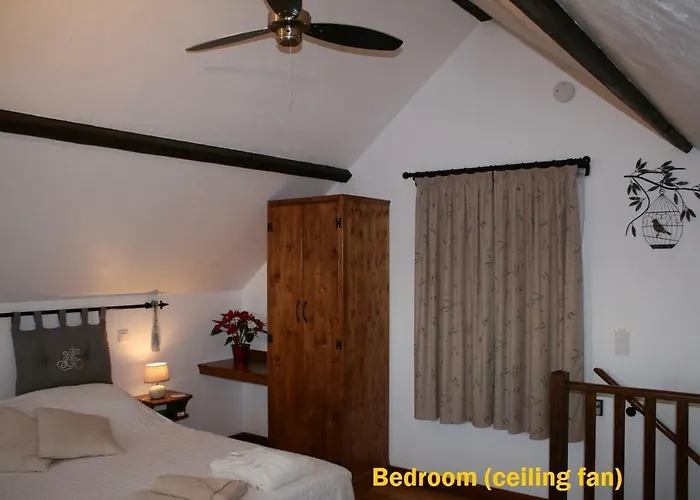 Дом отдыха Hillside Park Dordogne